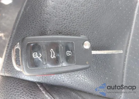 2011 Volkswagen Jetta Sportwagen 2.0L Tdi from USA, damaged, VIN 3VWPL7AJ6BM698231